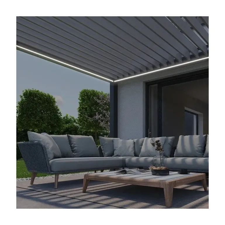 Illuminazione LED Bianco Caldo per Pergola in Metallo Biohort